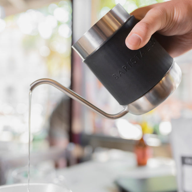 Barista & Co Shorty Pour Over Kanna - Stål (600ml)
