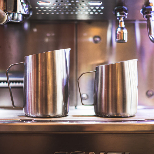 Barista & Co Dial In Mjölkkanna Stål (600 ml)