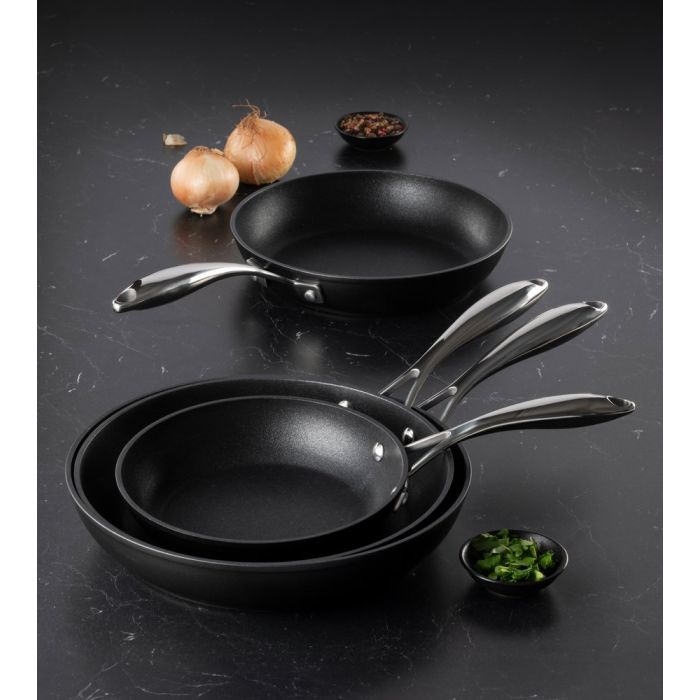 MAKU Robuste stekpanna 20 cm