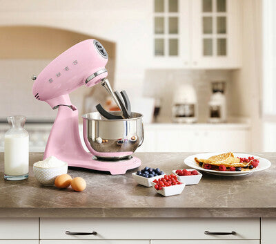 SMEG Helfärgad köksmaskin Rosa, Högblank - 50's Style