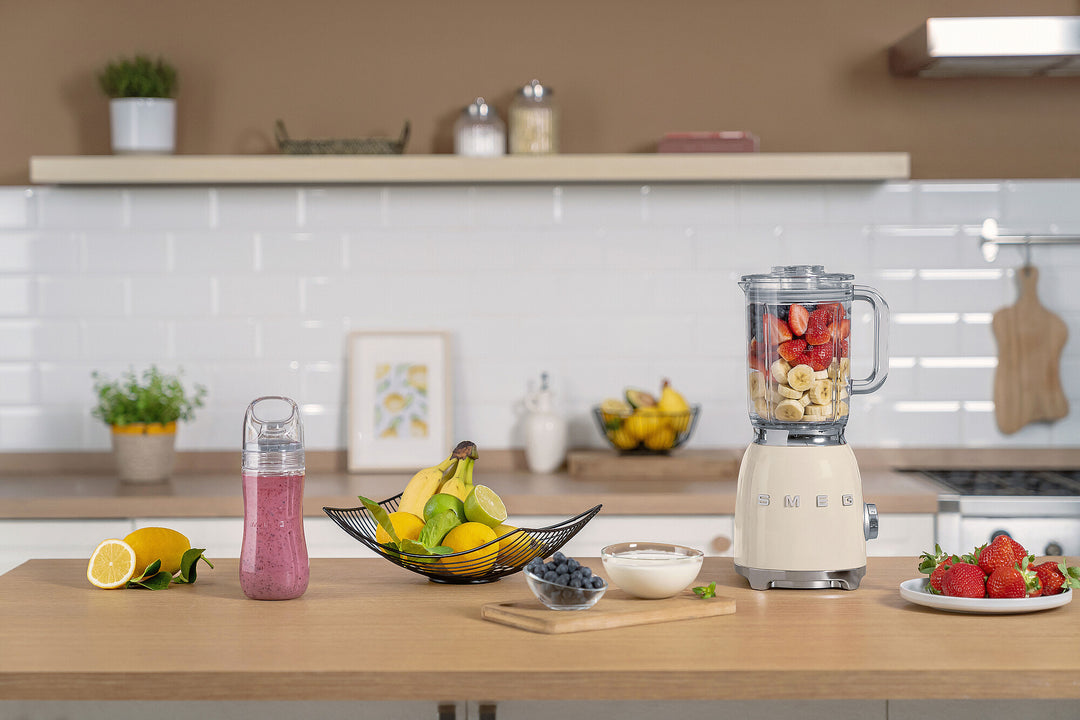 SMEG Blender Creme, Högblank - 50's Style