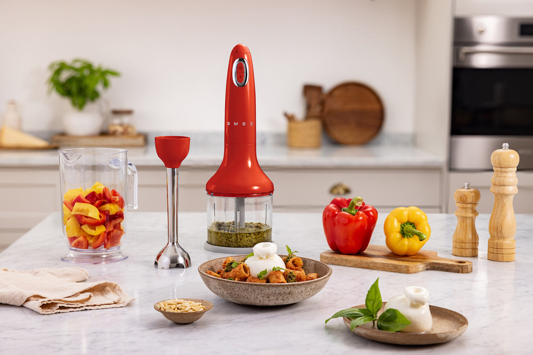 SMEG Stavmixer med tillbehör Röd, Högblank - 50's Style
