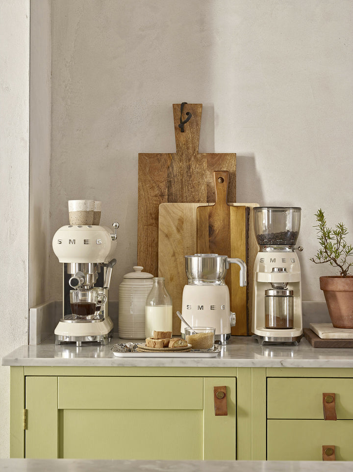 SMEG Mjölkskummare Creme, Högblank - 50's Style