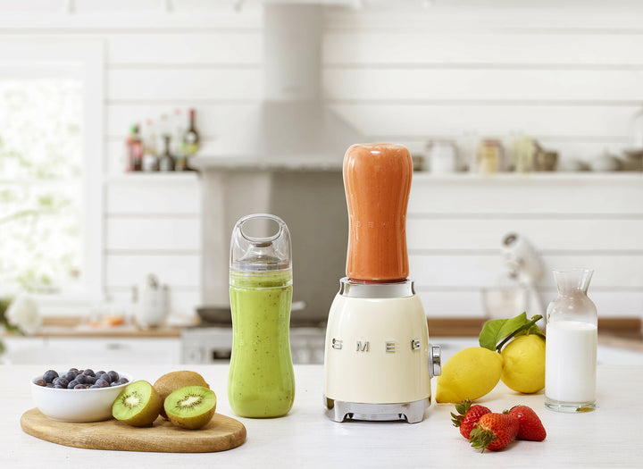 SMEG Personal Blender Creme, Högblank - 50's Style