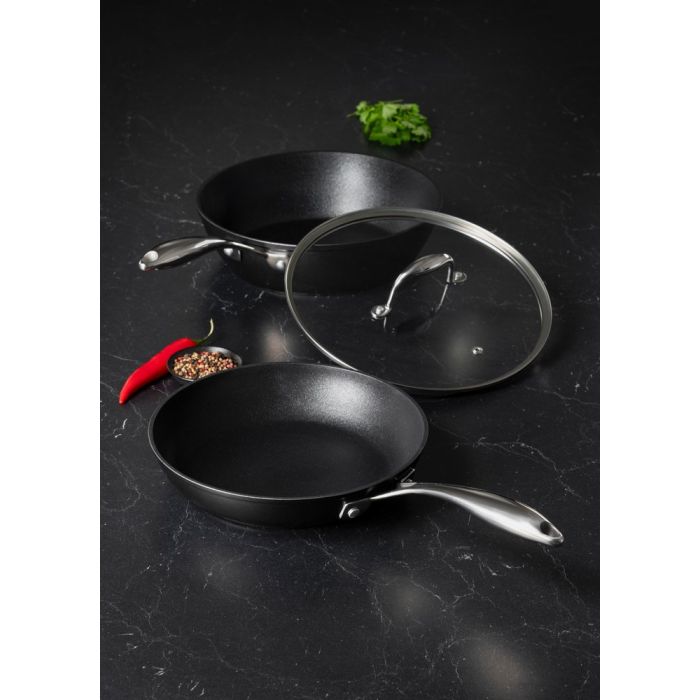 MAKU Robuste stekpanna 24 cm