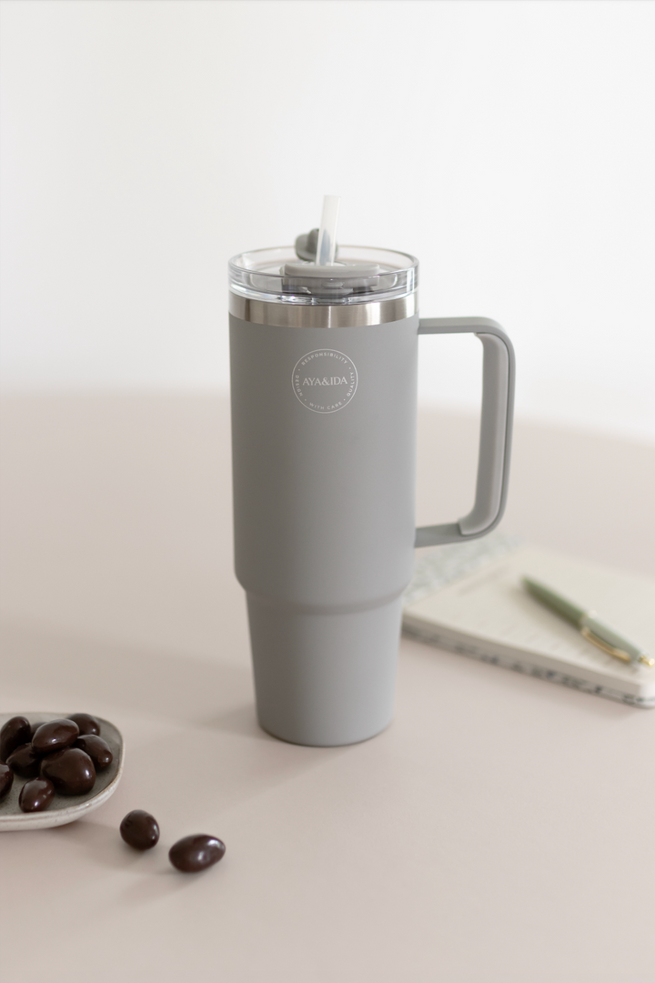 AYA&IDA Termokopp med sugrör - Ljusgrå - 885ML